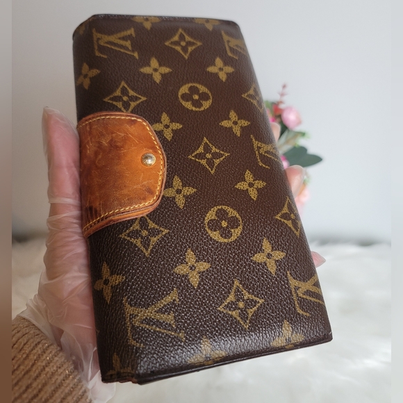 Louis Vuitton Monogram Canvas Boetie Wallet - Picture 7 of 17
